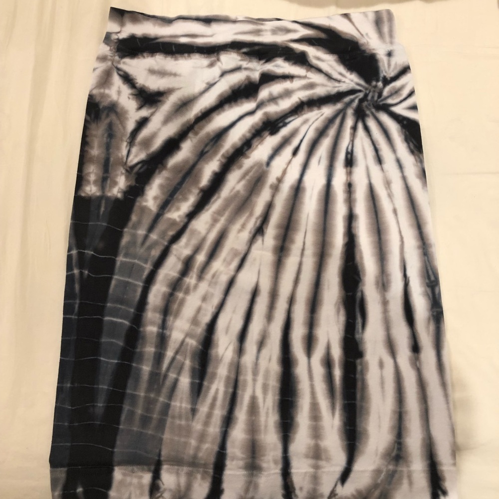 Hardtail skirt.
